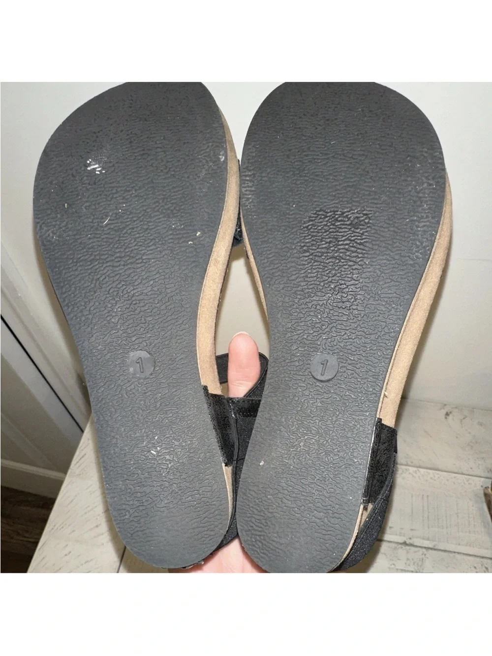 Pierre Dumas Kids Black Wedge Sandals Elastic Strap Platform Studded Size 1